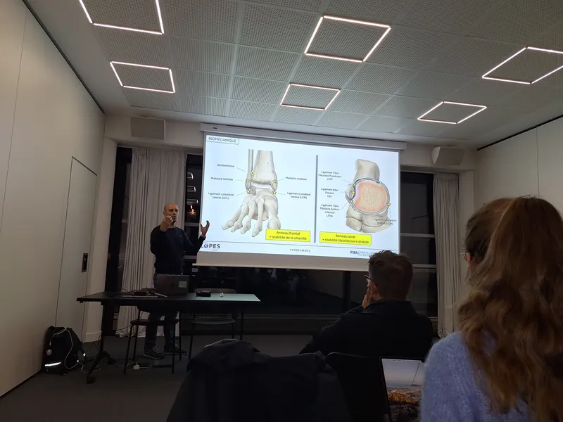 Échanges multidisciplinaires autour des pathologies du pied et de la cheville